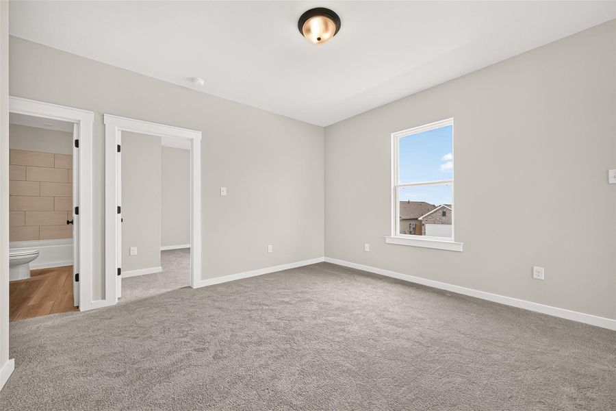 Spacious, unfurnished interior of a new home in , Bonney (Image 38).