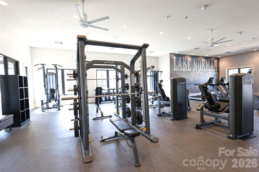 Community amenities in , Denver (Image 24).