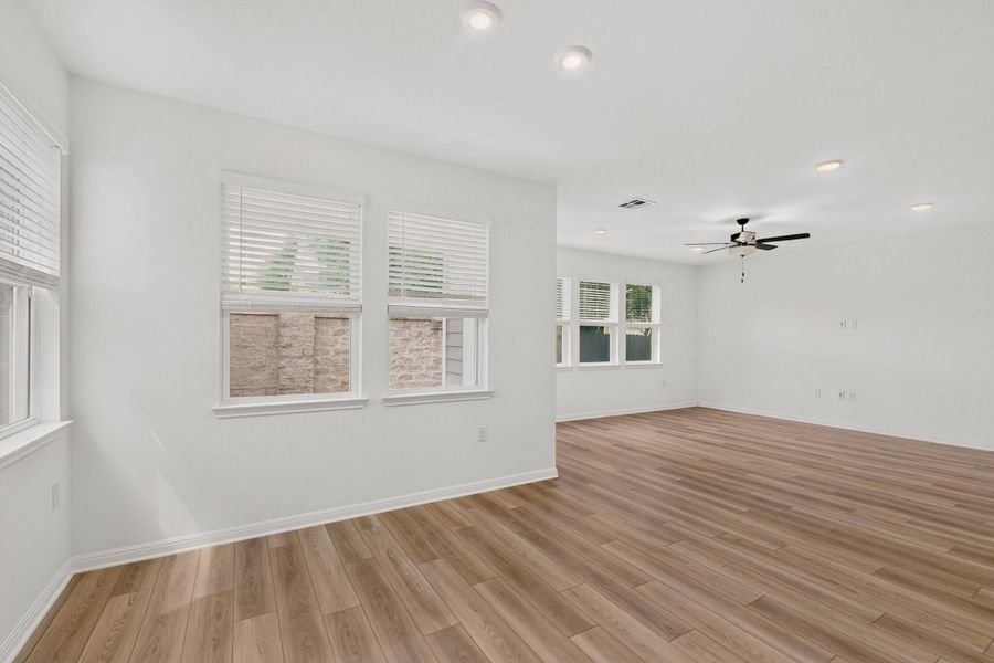 Spacious, unfurnished interior of a new home in , Pflugerville (Image 24).