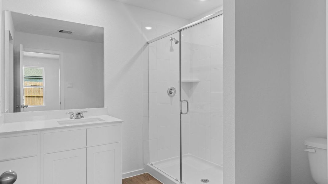 Representative furnished interior of a home built from the ESTERO by D.R. Horton in Canterra Creek 45' and 50' Homesites, Iowa Colony (Image 7).