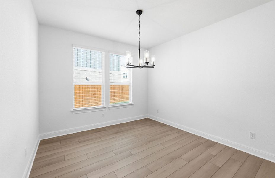 Spacious, unfurnished interior of a new home in Santa Rita Ranch, Liberty Hill (Image 25).