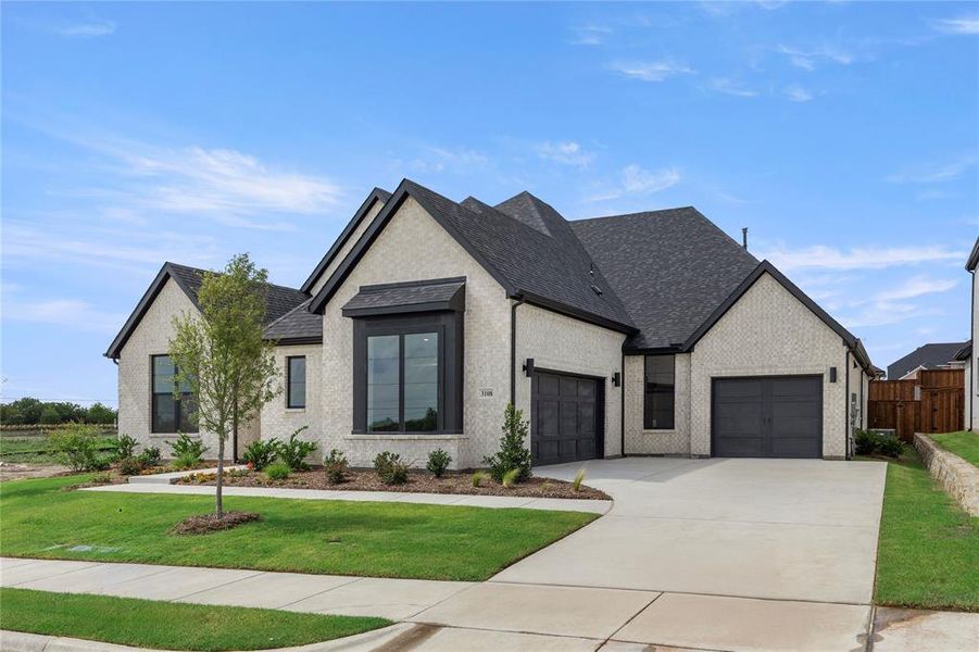 02. 3108 Tobias - Front (2)