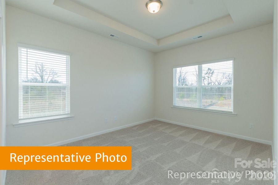Spacious, unfurnished interior of a new home in Ember Glen, Charlotte (Image 9).