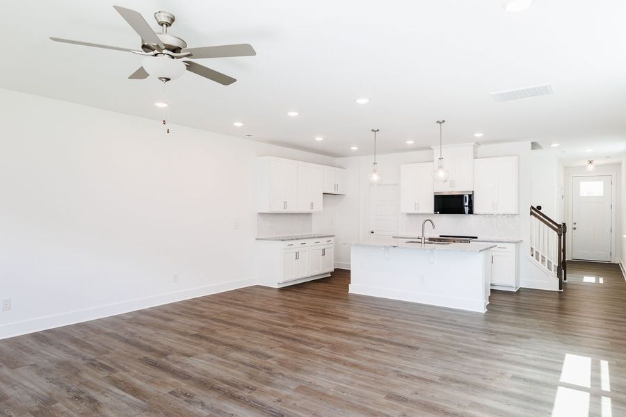 Spacious, unfurnished interior of a new home in Vaughan Farms, Angier (Image 12).