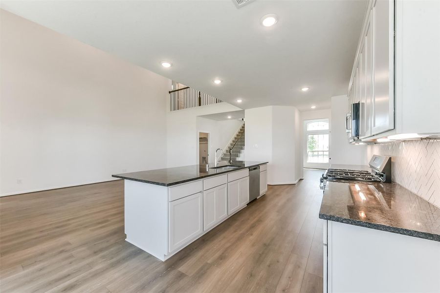 Furnished interior view inside a new home in River Ranch Meadows, Dayton (Image 8).