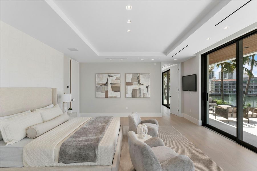 Furnished interior view inside a new home in , Fort Lauderdale (Image 31).