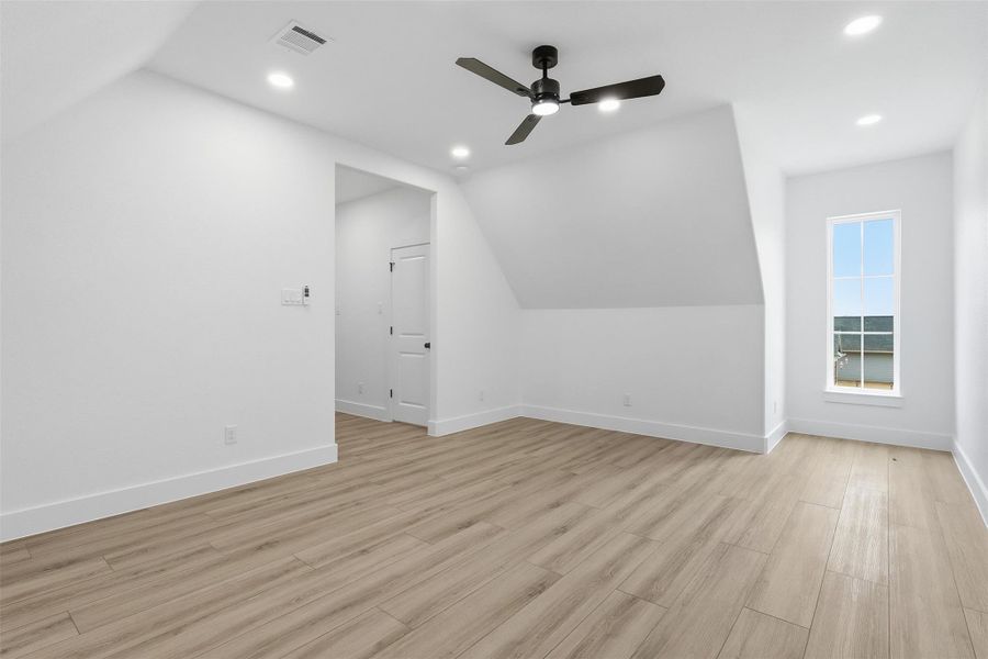 Photos are of prior LOTUS plan homesite built by Aurcova. Photos are of prior LOTUS plan homesite built by Aurcova.