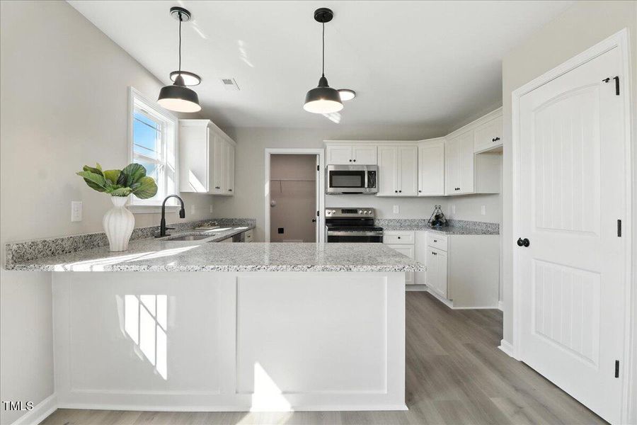 12-73 Grace Pond Ave-12 12-73 Grace Pond Ave-12