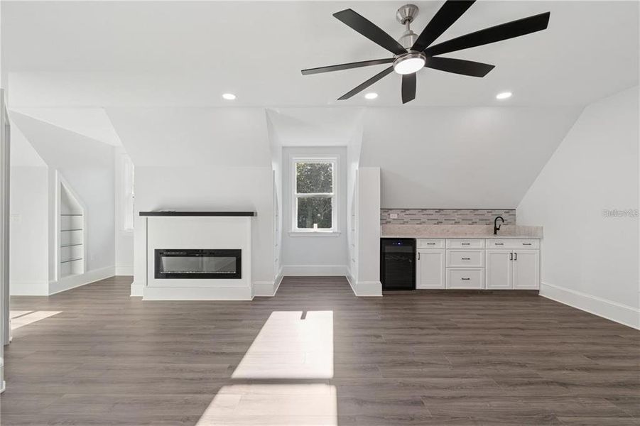 Spacious, unfurnished interior of a new home in , Palm Coast (Image 39). Spacious, unfurnished interior of a new home in , Palm Coast (Image 39).