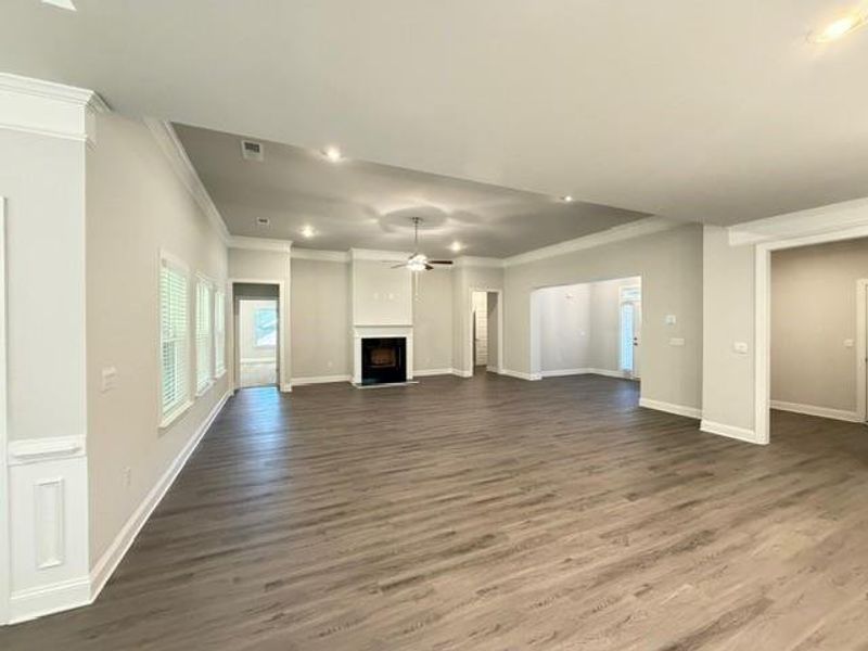 Spacious, unfurnished interior of a new home in Tuscany Hills, Douglasville (Image 30).