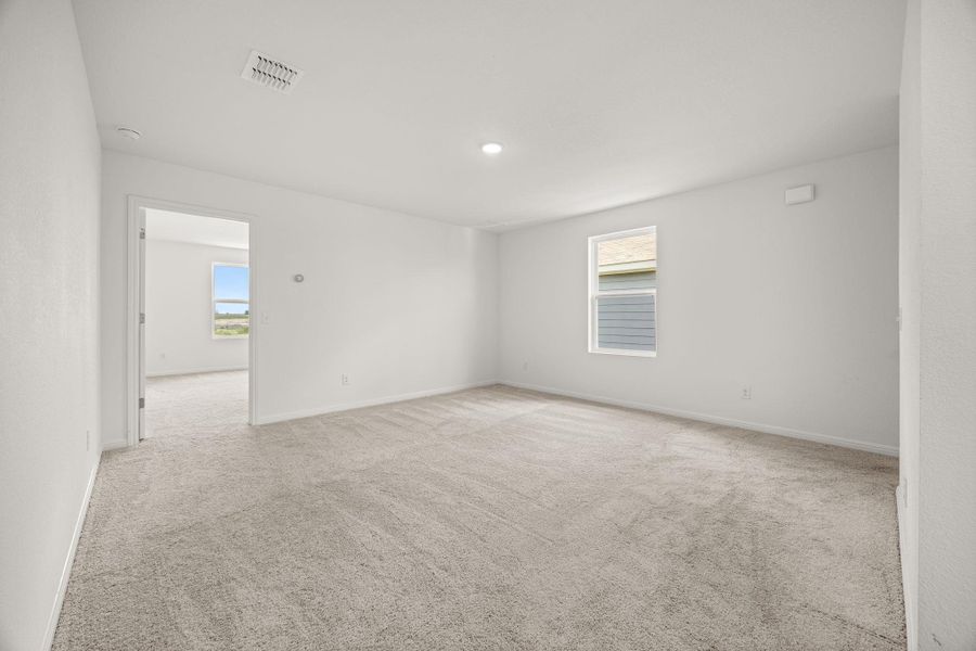 Spacious, unfurnished interior of a new home in Cottonwood Farms, Hutto (Image 22).