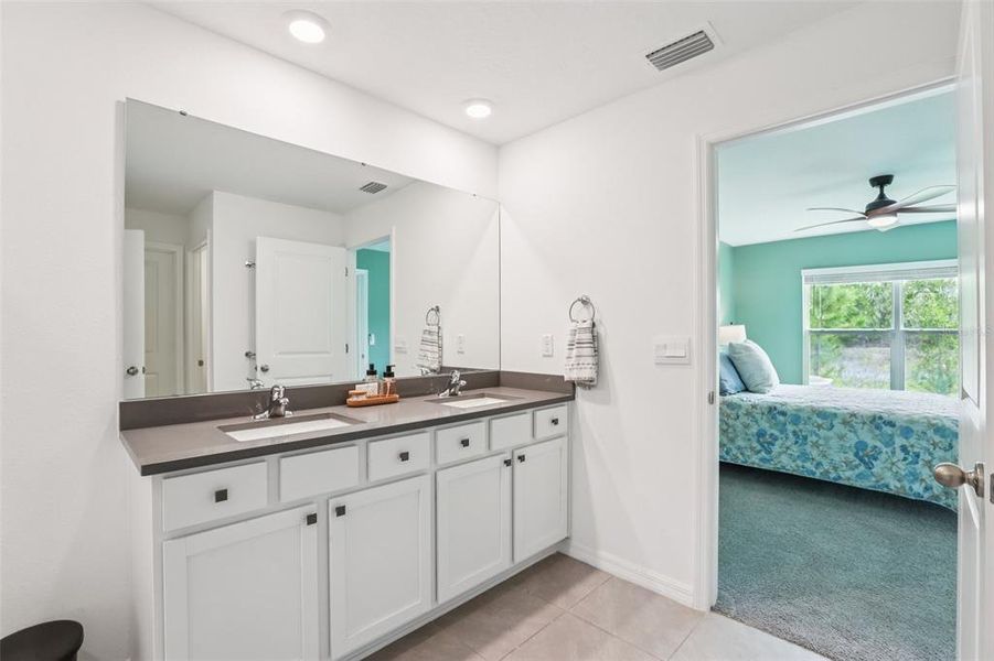 Furnished interior view inside a new home in North Park Isle, Plant City (Image 38).