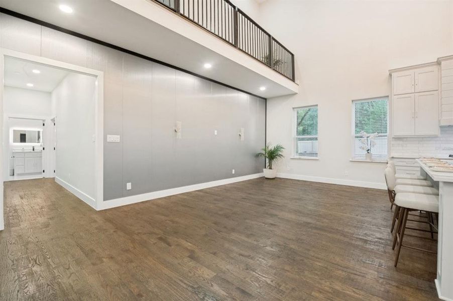 Spacious, unfurnished interior of a new home in , Corsicana (Image 21).