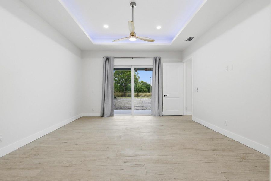 Spacious, unfurnished interior of a new home in , Lake Worth (Image 14). Spacious, unfurnished interior of a new home in , Lake Worth (Image 14).