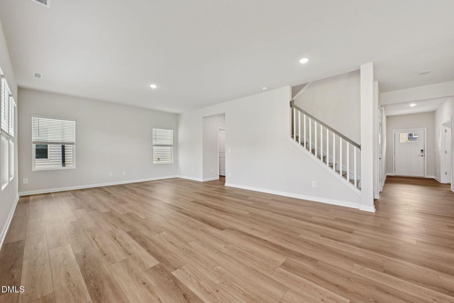 6-web-or-mls-Raleigh - Oak Manor - 744 D