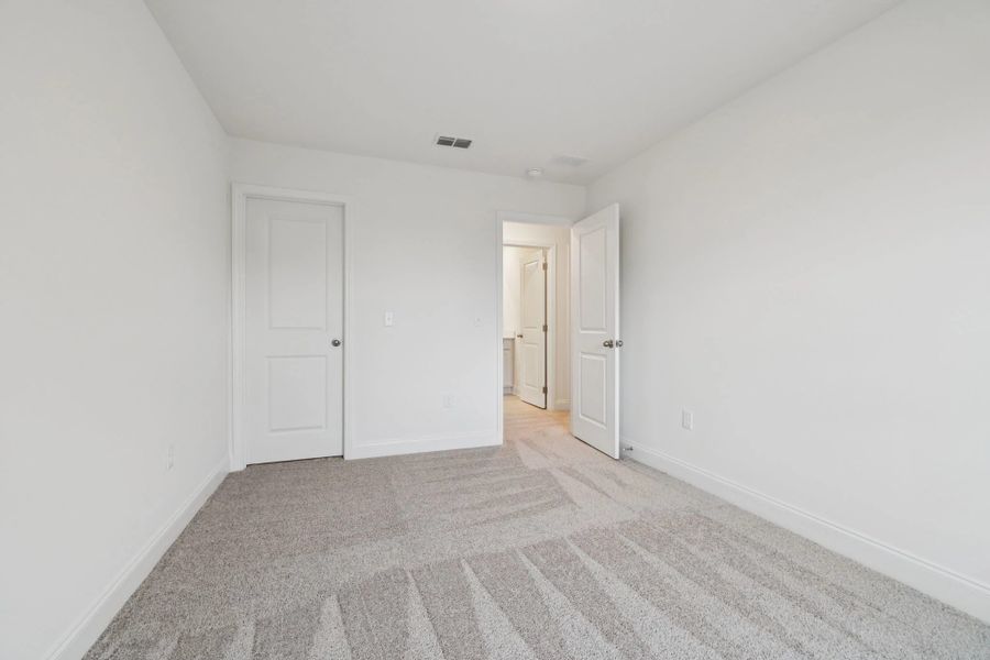 Spacious, unfurnished interior of a new home in Ascent at Arbor Ridge, La Vergne (Image 37).