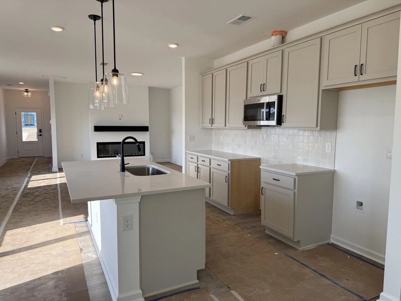 Kitchen featuring the AW Collection® Artisan - Mixed materials and warmth you can feel. Kitchen featuring the AW Collection® Artisan - Mixed materials and warmth you can feel.