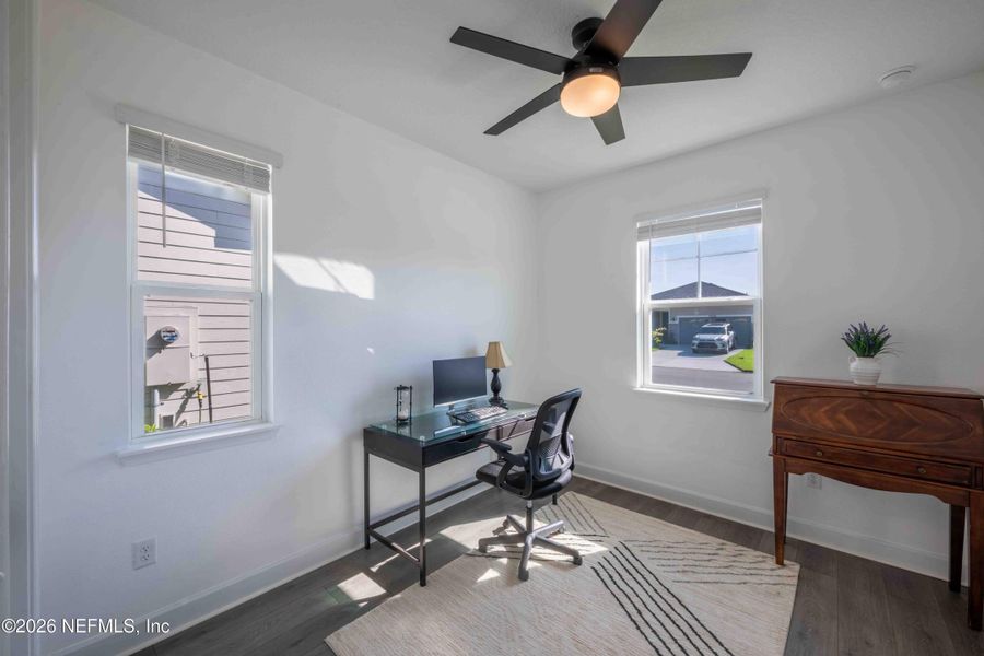 Furnished interior view inside a new home in Tributary, Yulee (Image 41). Furnished interior view inside a new home in Tributary, Yulee (Image 41).
