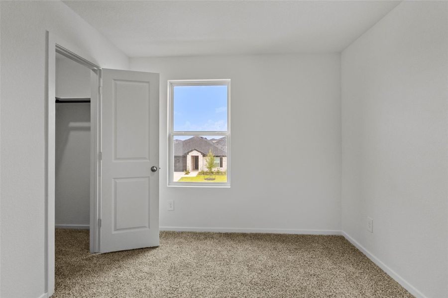 Spacious, unfurnished interior of a new home in Sunterra, Katy (Image 22). Spacious, unfurnished interior of a new home in Sunterra, Katy (Image 22).