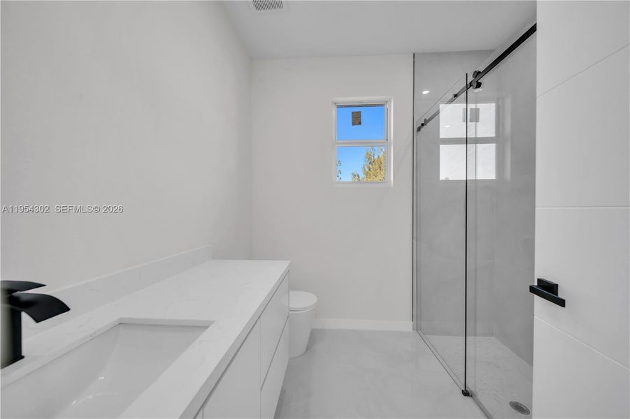 Furnished interior view inside a new home in , Lehigh Acres (Image 8).