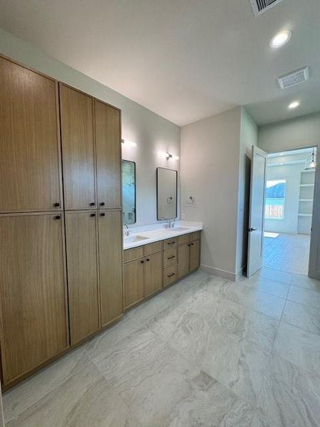 Image 14 of a home in .