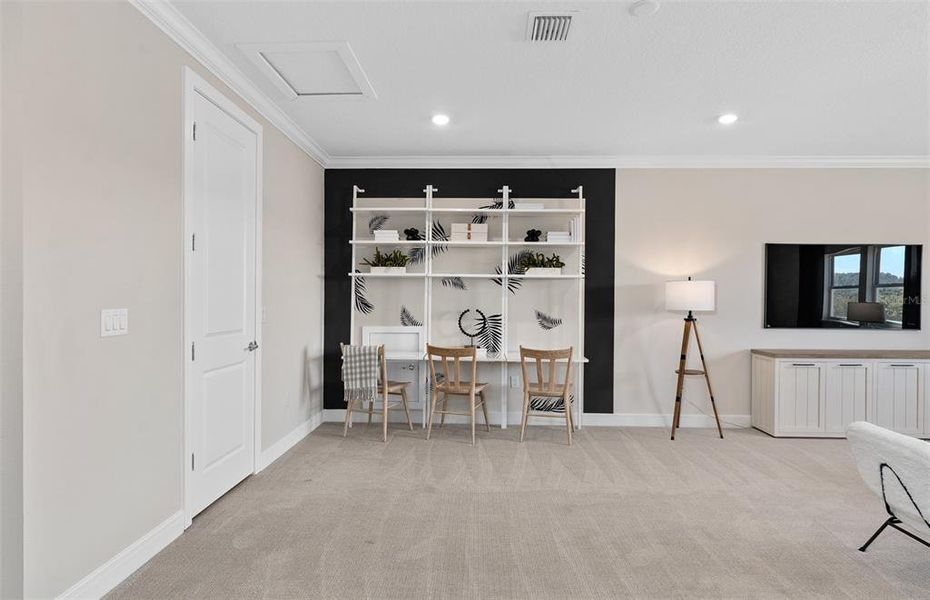 Furnished interior view inside a new home in Willow Ridge, Montverde (Image 40).