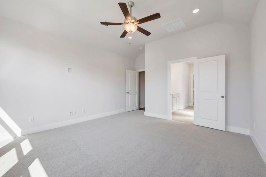 Spacious, unfurnished interior of a new home in The Meadows, Denton (Image 21).
