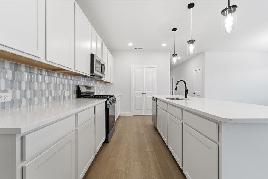 Furnished interior view inside a new home in Sagebrook, Argyle (Image 5). Furnished interior view inside a new home in Sagebrook, Argyle (Image 5).