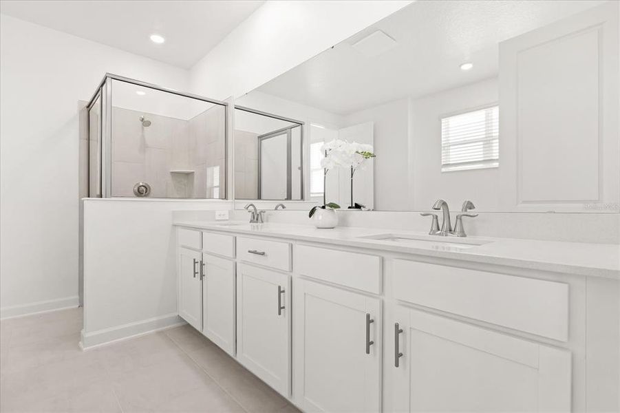 Furnished interior view inside a new home in Dora Parc, Mount Dora (Image 44).