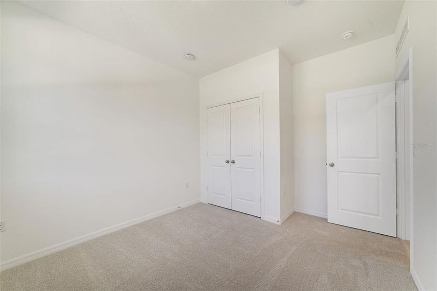 Spacious, unfurnished interior of a new home in Aulin Square, Oviedo (Image 23). Spacious, unfurnished interior of a new home in Aulin Square, Oviedo (Image 23).