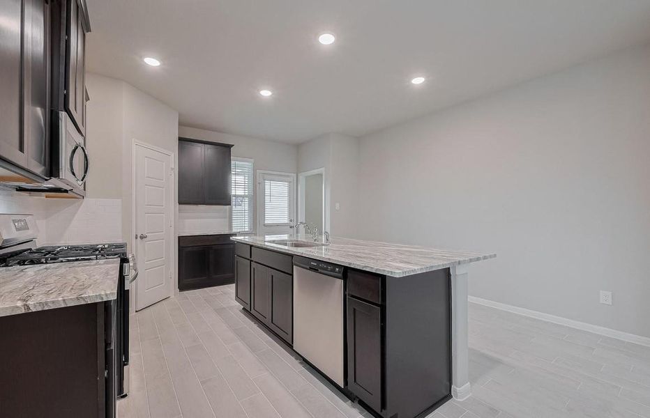 Furnished interior view inside a new home in River Ranch, Dayton (Image 6).