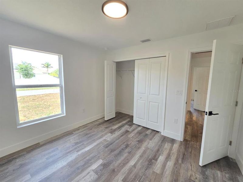 Spacious, unfurnished interior of a new home in , Port Charlotte (Image 25).