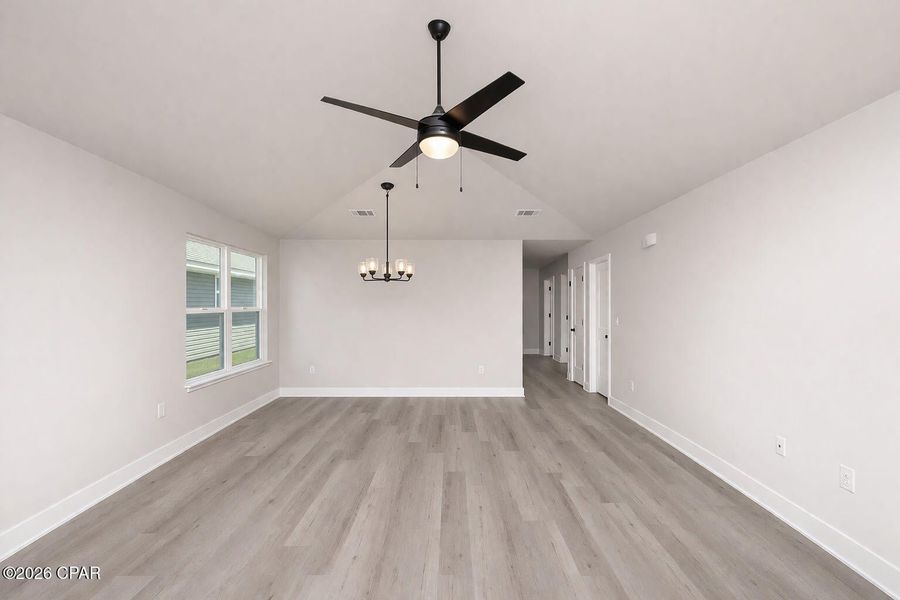 Spacious, unfurnished interior of a new home in Fox Glenn, Panama City (Image 9).