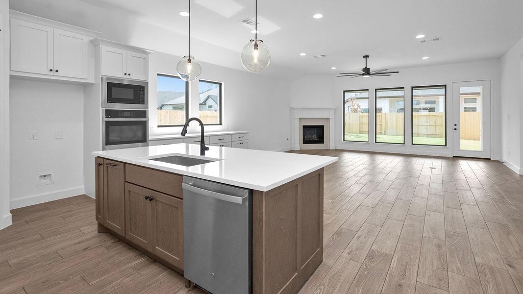 Furnished interior view inside a new home in Artavia 55' - Valencia, Conroe (Image 5). Furnished interior view inside a new home in Artavia 55' - Valencia, Conroe (Image 5).