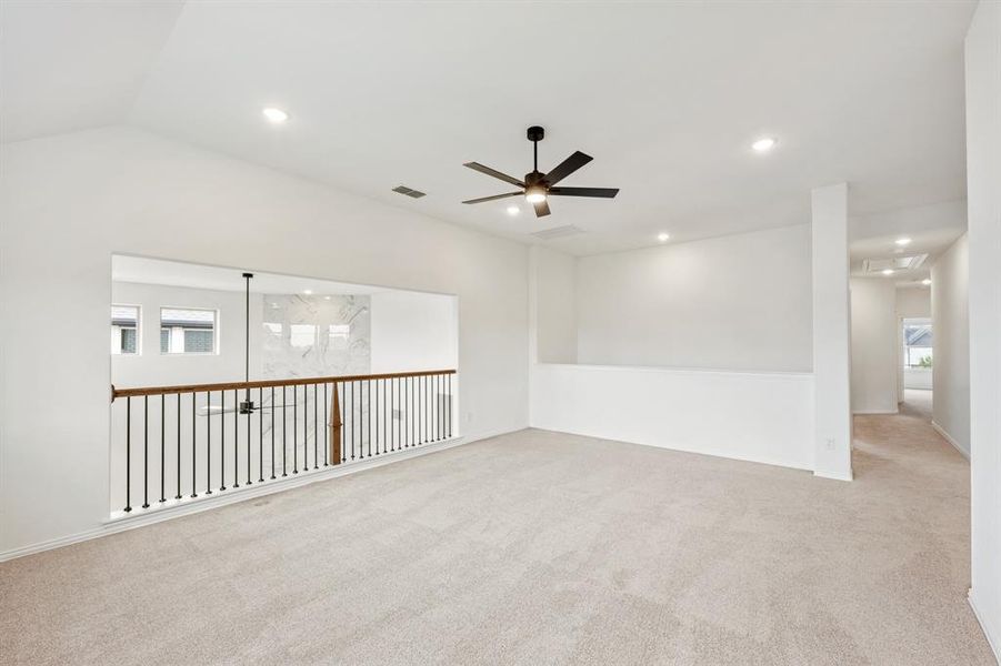 Spacious, unfurnished interior of a new home in Sonoma Verde, Rockwall (Image 32). Spacious, unfurnished interior of a new home in Sonoma Verde, Rockwall (Image 32).