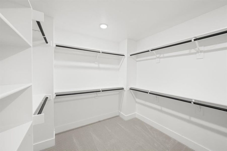 Spacious, unfurnished interior of a new home in The Abbey at Mercer Crossing, Farmers Branch (Image 17).