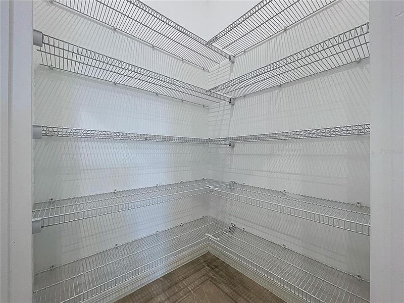 Spacious, unfurnished interior of a new home in Covered Bridge at Liberty Bluff, Haines City (Image 27).