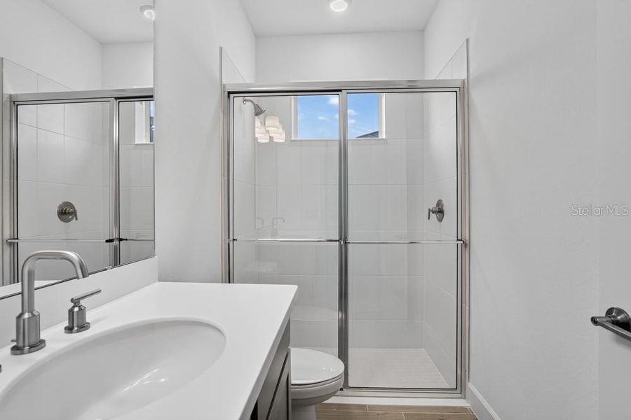 Furnished interior view inside a new home in Ardisia Park, New Smyrna Beach (Image 31).