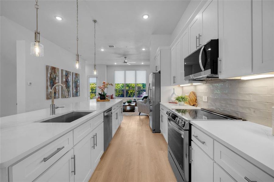 Furnished interior view inside a new home in , Farmers Branch (Image 4).