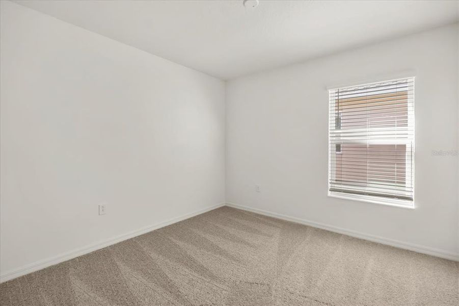 Spacious, unfurnished interior of a new home in , Lake Wales (Image 14).