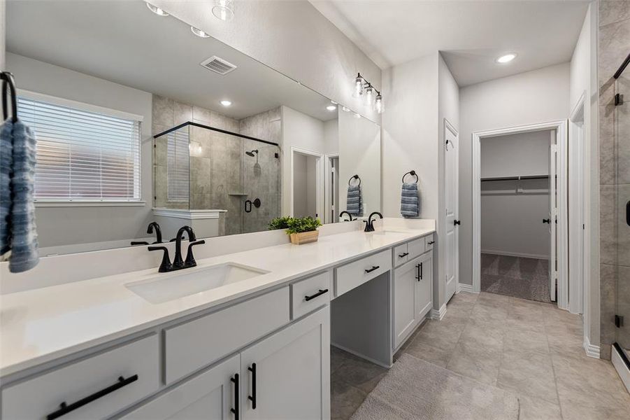 Furnished interior view inside a new home in Morningstar, Aledo (Image 12).