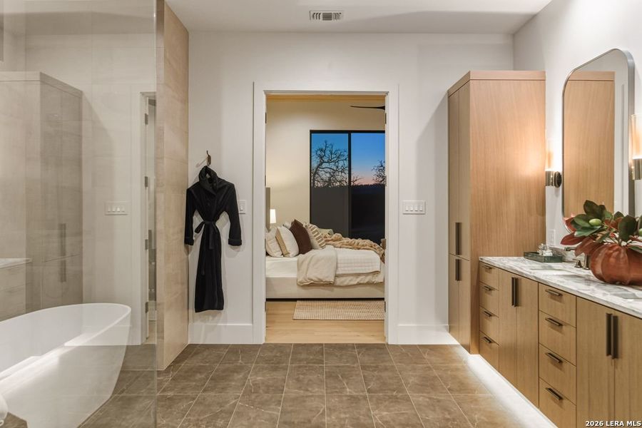 Furnished interior view inside a new home in , Fredericksburg (Image 46). Furnished interior view inside a new home in , Fredericksburg (Image 46).