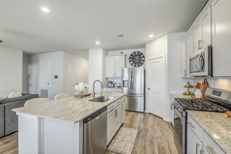 Furnished interior view inside a new home in Magnolia Springs, Montgomery (Image 9).