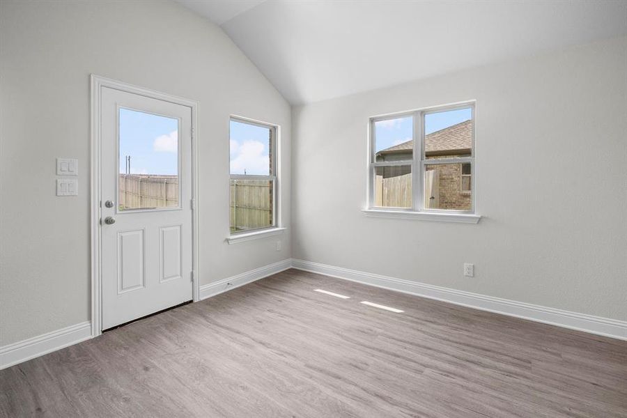 Spacious, unfurnished interior of a new home in Fox Landing, Caddo Mills (Image 21).