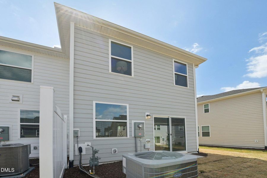 31-web-or-mls-2009 Oakdale Dr-S3103-031