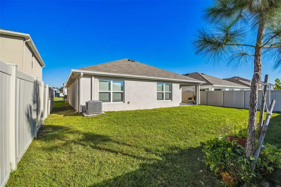 Exterior details and patio area of a home in River Park, Temple Terrace (Image 3).