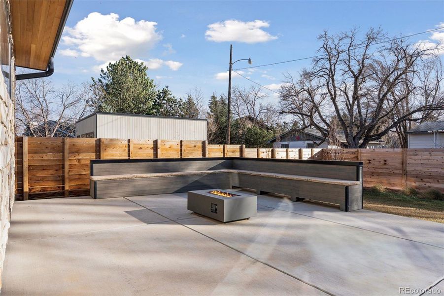 Exterior details and patio area of a home in , Boulder (Image 24).