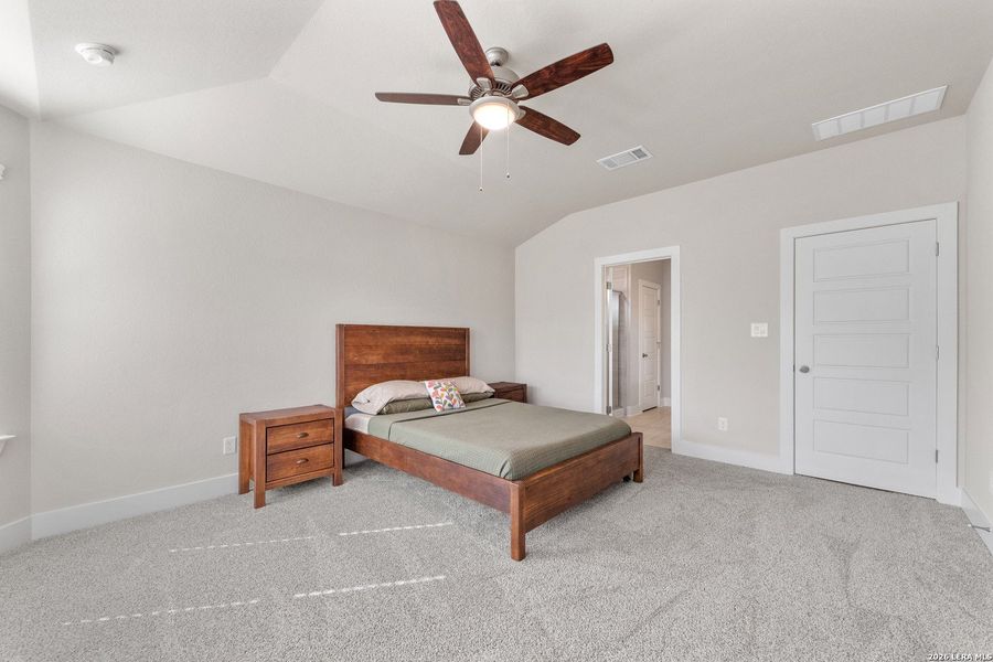 Furnished interior view inside a new home in Fox Falls, Boerne (Image 10). Furnished interior view inside a new home in Fox Falls, Boerne (Image 10).