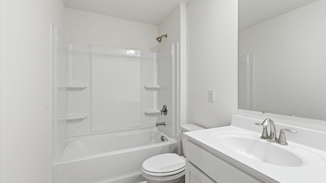 Close-up of interior finishes inside a home in Oak Hill, Vonore (Image 14).