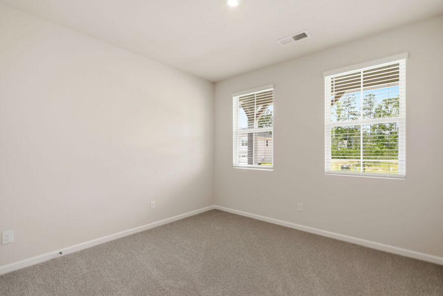 Spacious, unfurnished interior of a new home in Westfall, Gastonia (Image 16).